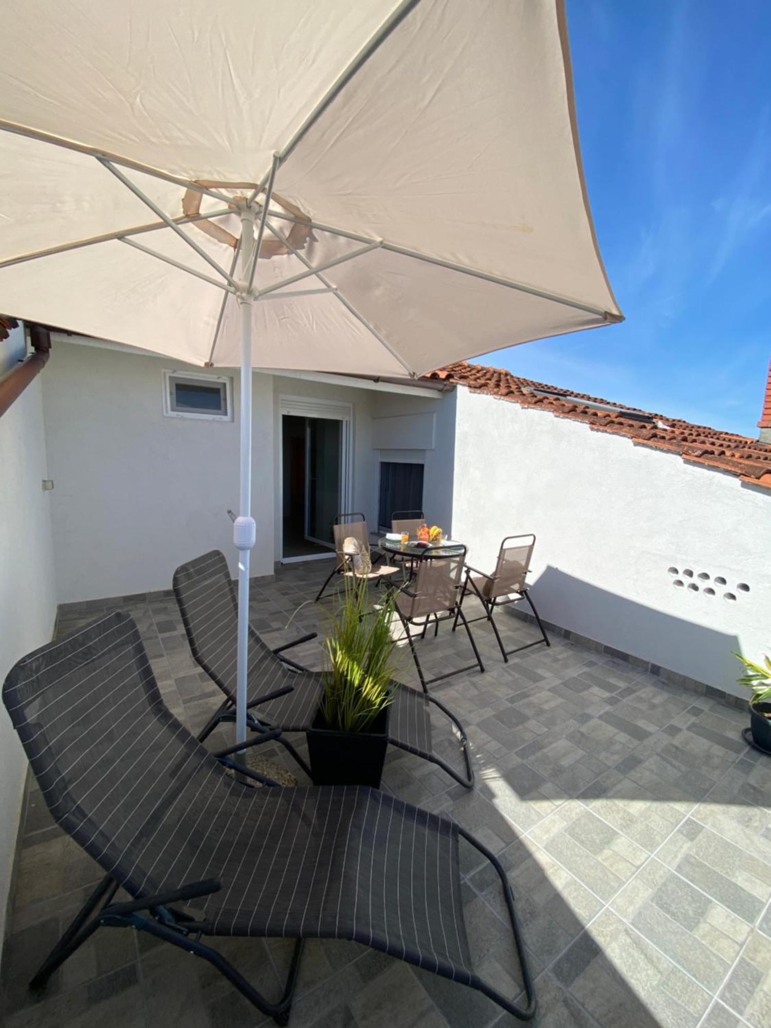 Apartments Jozephine Pula Exterior photo